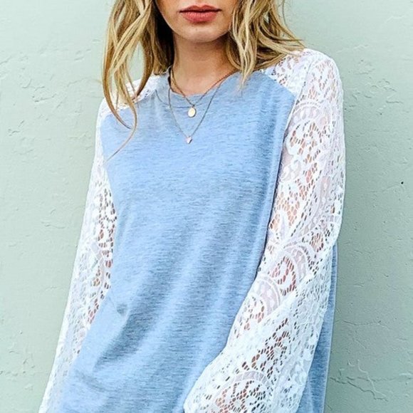 And the Why Lace Raglan Sleeve Top - Picture 2 of 5